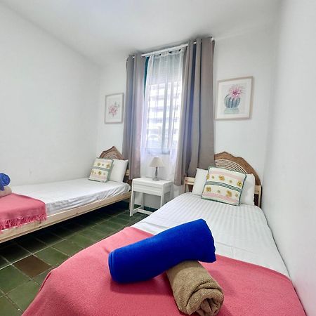 2The Best Location - Las Americas & Parking Плая-де-лас-Америкас Экстерьер фото